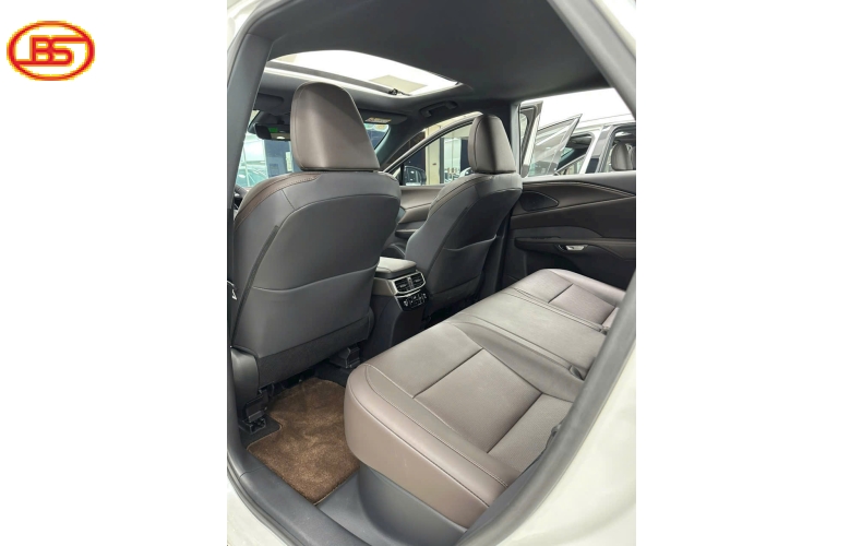 Lexus RX350 premium 2023 odo 44.000km