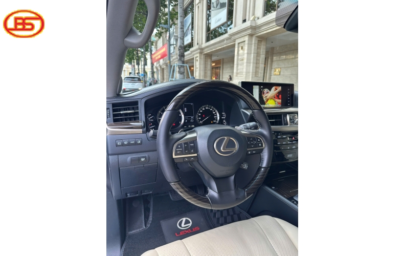 Lexus LX570 T11/2015 Trung Đông odo 61.000km