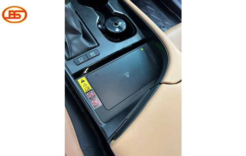 LEXUS ES300h 2023 odo 20.000km xe quá đẹp