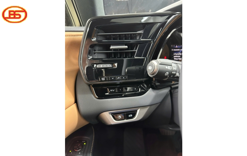 Lexus RX350 Premium 2023 siêu lướt 3300 km
