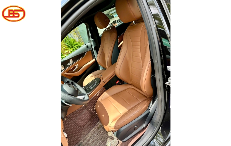 Mercedes-Benz E300 SX2023 XE MỚI 100%