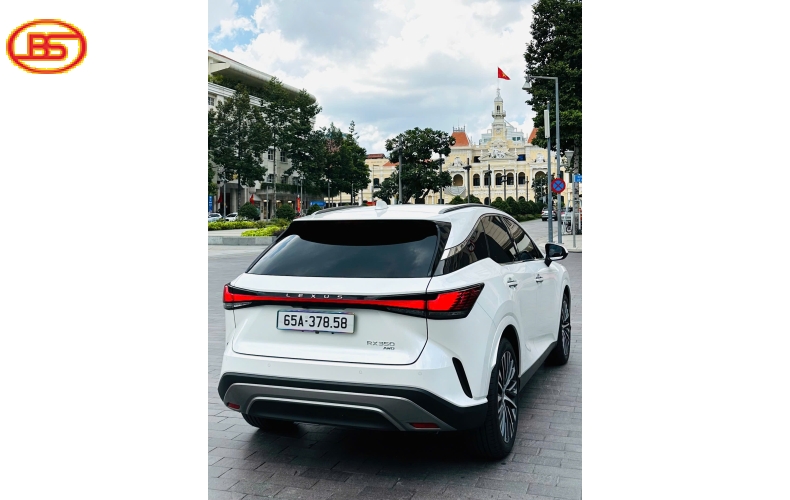 Siêu phẩm RX350 pre 2022 ĐKLĐ 2023 lướt 28.000km