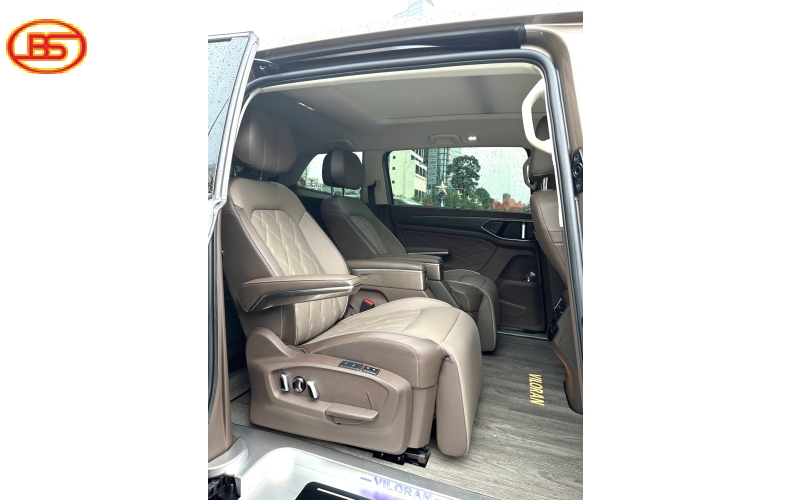 VOLKSWAGEN VILORAN 2024 odo 13.000km