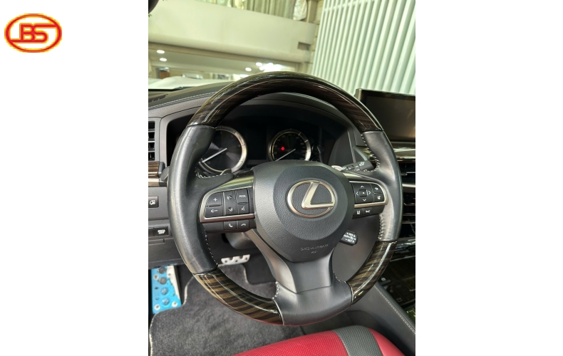 LX570 nhập Mỹ 2019 siêu lướt 36.000km