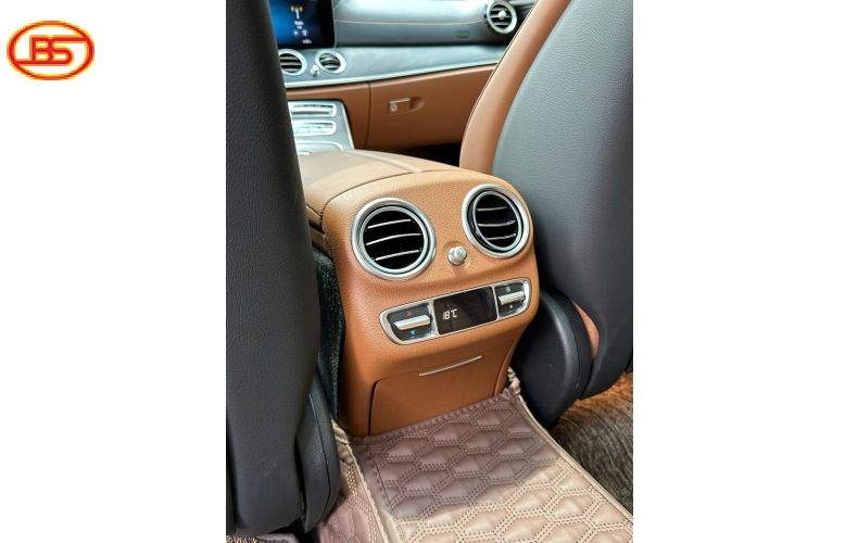 Mercedes-Benz E300 SX2023 XE MỚI 100%