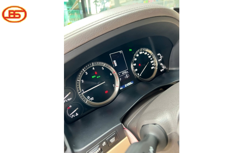 Siêu phẩm LX570 2015 đen 64.000km