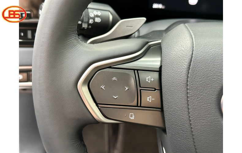 RX350(sản xuất 2023) bản Luxury siêu lướt 2700KM.