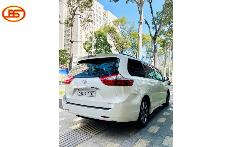 Toyota Sienna Limited 2018 đúng 61.000 km 