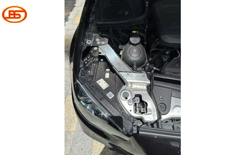 Mercedes-Benz E300 SX2023 XE MỚI 100%