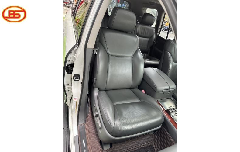 LX570 (Sản xuất 2009) siêu cọp