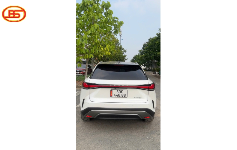 Siêu phẩm cập bến  RX350 premium 13.000km  xe đẹp như mới