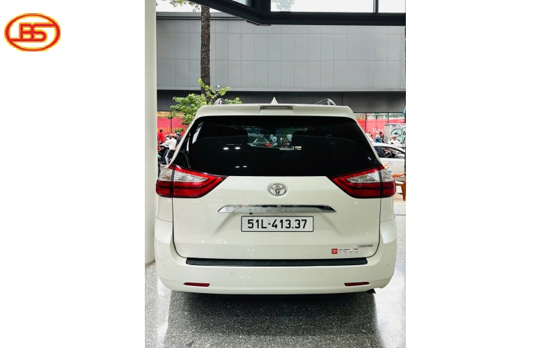 Toyota Sienna Limited 2018 đúng 61.000 km 