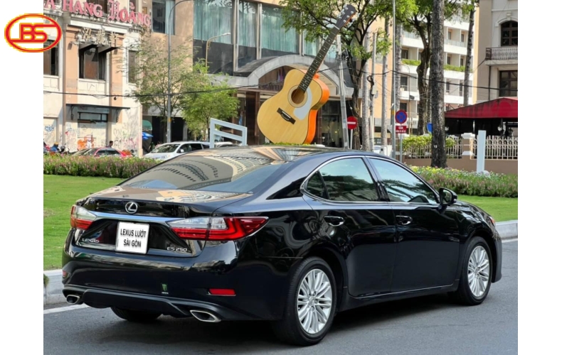 LEXUS ES250 2017 ĐEN NỘI THẤT NÂU