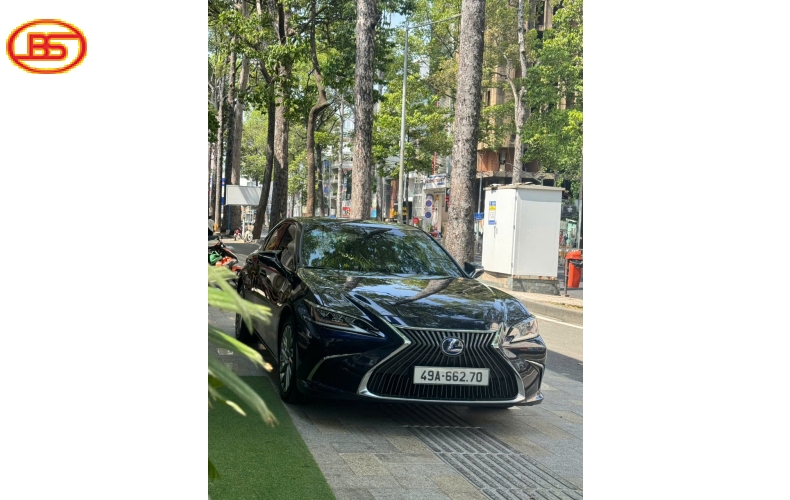 Siêu phẩm ES300h 2021 blue