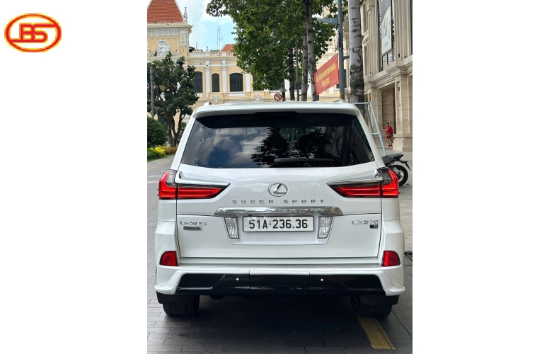 Lexus LX570 T11/2015 Trung Đông odo 61.000km