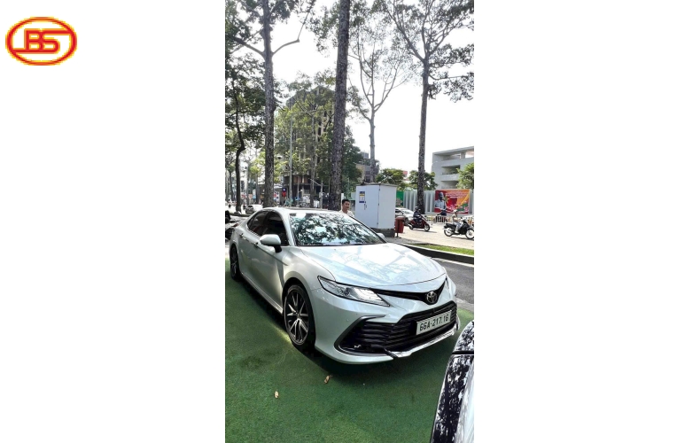 Camry 2.5Q 2022 vừa cập bến 
