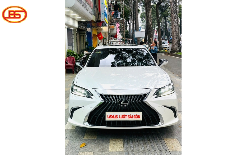 LEXUS ES300h 2023 odo 20.000km xe quá đẹp