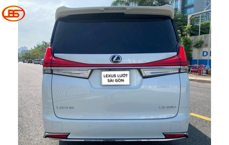 LM 350 SX T12/23-CÓ 2,000KM VỪA VỀ LEXUS LƯỚT SÀI GÒN