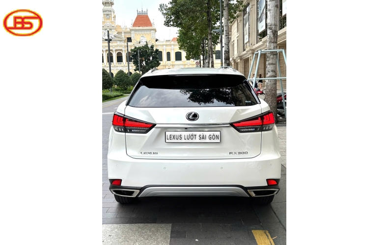 Lexus RX300 2020 odo 64.000km Trắng nội thất nâu