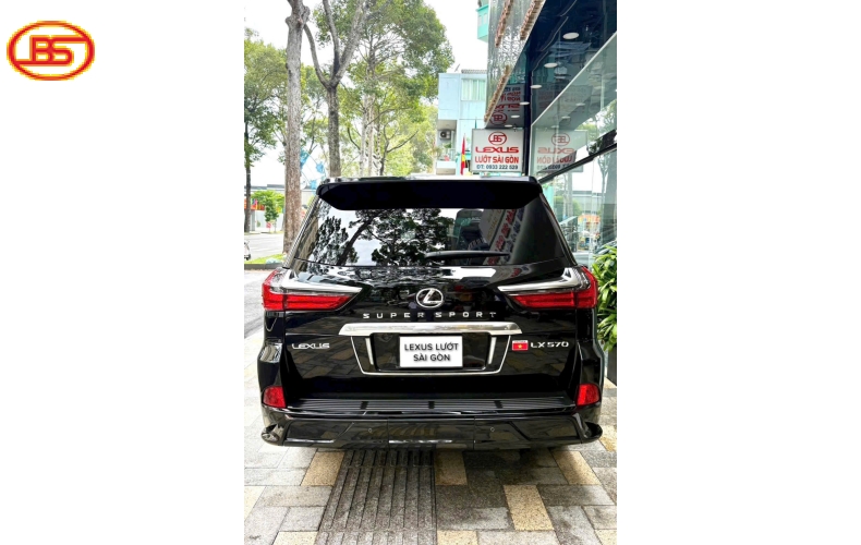 Lexus LX570 2015 nhập Trung Đông với odo 6 vạn 6