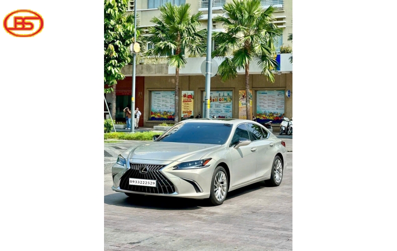 Lexus ES250 2022 vàng cát siêu lướt 12.000km 