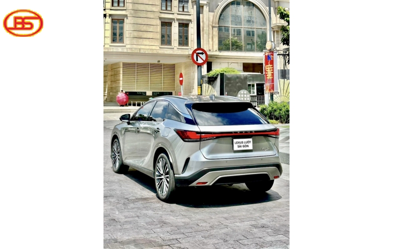 RX300 ( sản xuẩt 2023) Premium Siêu lướt