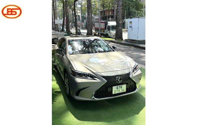 ES250 vàng cát siêu lướt chỉ 8000km