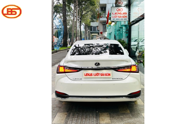 LEXUS ES300h 2023 odo 20.000km xe quá đẹp