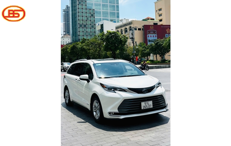 Toyota Sienna Hybrids 2021 33.000 MILES