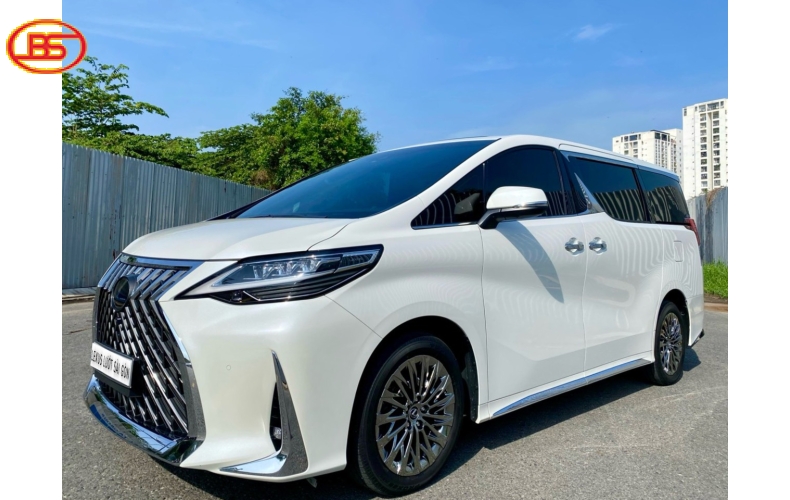 LM 350 SX T12/23-CÓ 2,000KM VỪA VỀ LEXUS LƯỚT SÀI GÒN