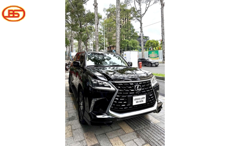 Lexus LX570 2015 nhập Trung Đông với odo 6 vạn 6