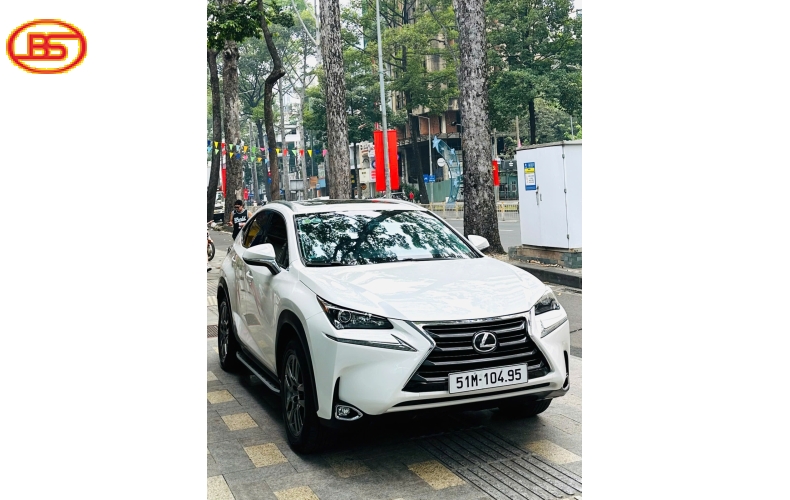 Lexus NX200T nhập Mỹ odo 46.000km