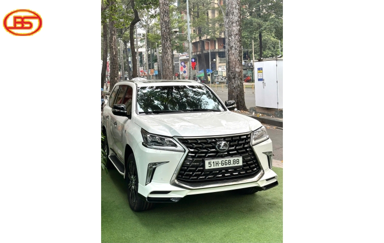 Siêu phẩm LX570 2016 ĐKLĐ 2018 bản Trung Đông