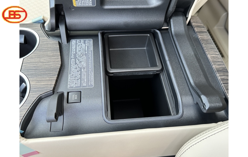 LANDCRUISER (LC 300) Xe đập thùng siêu chất