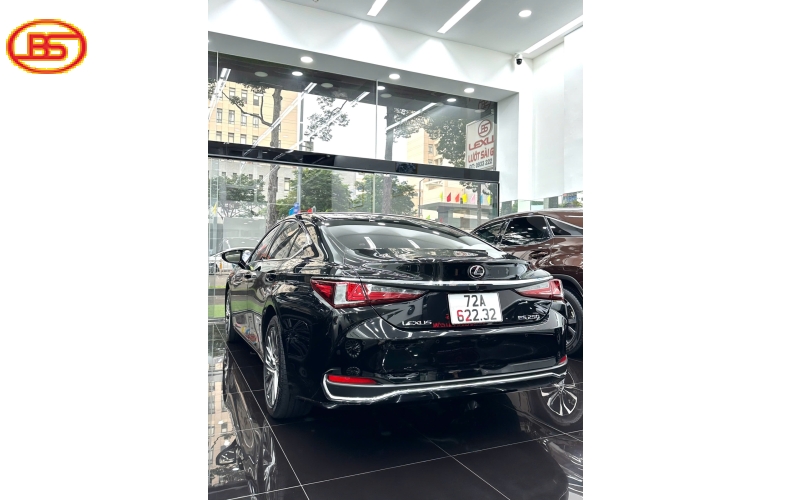 HÀNG HOT LEXUS ES250 2021 7000KM SIÊU LƯỚT