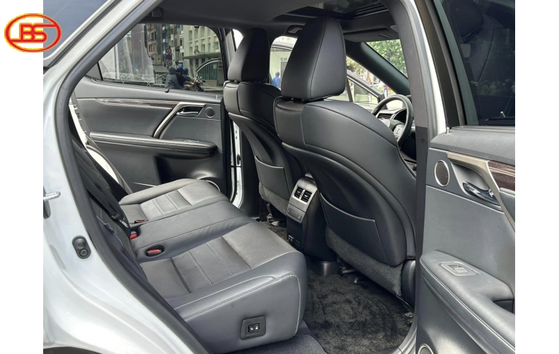 RX 300 FSPORT  ( sản xuất 2021) odo 50 ngàn Km