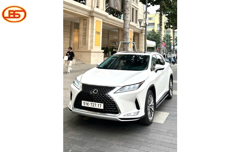 Siêu phẩm RX300 2021 lướt 42.000km