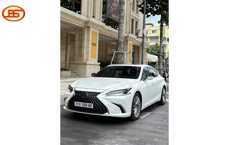 Siêu phẩm ES250 2021 lướt 19000km Trắng