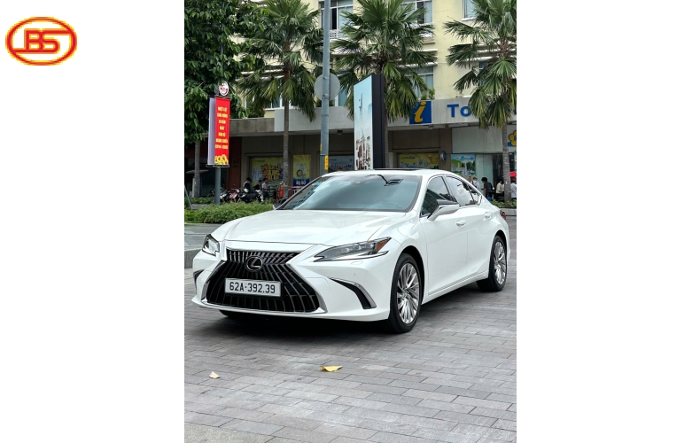 Lexus ES250 2022 siêu lướt 5.000km như mới