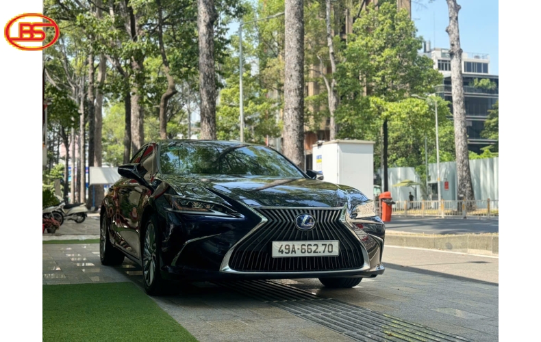 Siêu phẩm ES300h 2021 blue