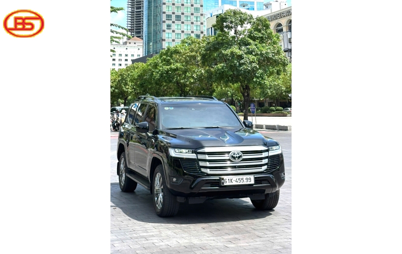 Siêu phẩm cập bến LC300 2024