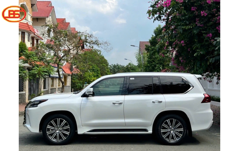 Siêu phẩm LX570 2015 lướt 59.000km