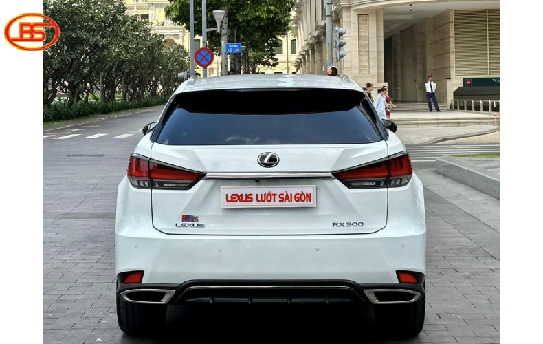 RX 300 FSPORT  ( sản xuất 2021) odo 50 ngàn Km
