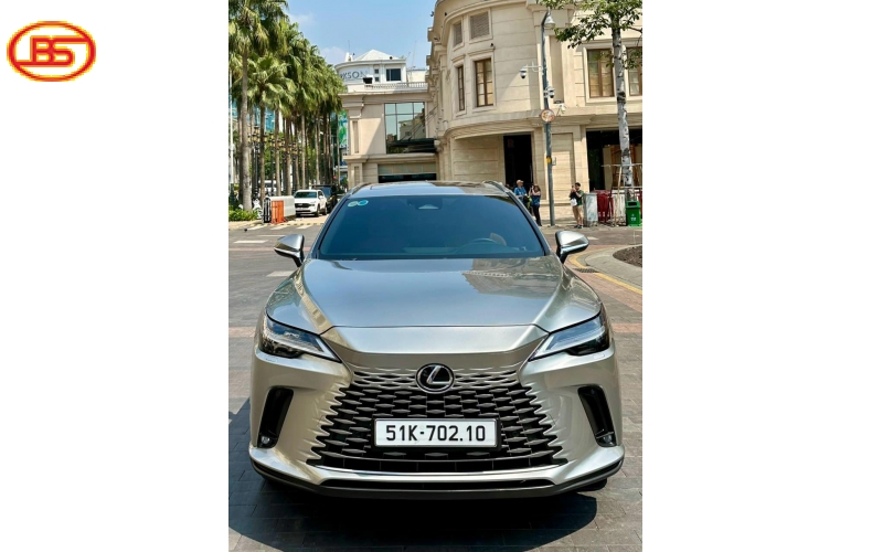 RX 350 Premium ( sản xuất 2023 ) siêu lướt 9 ngàn km, mới 99%