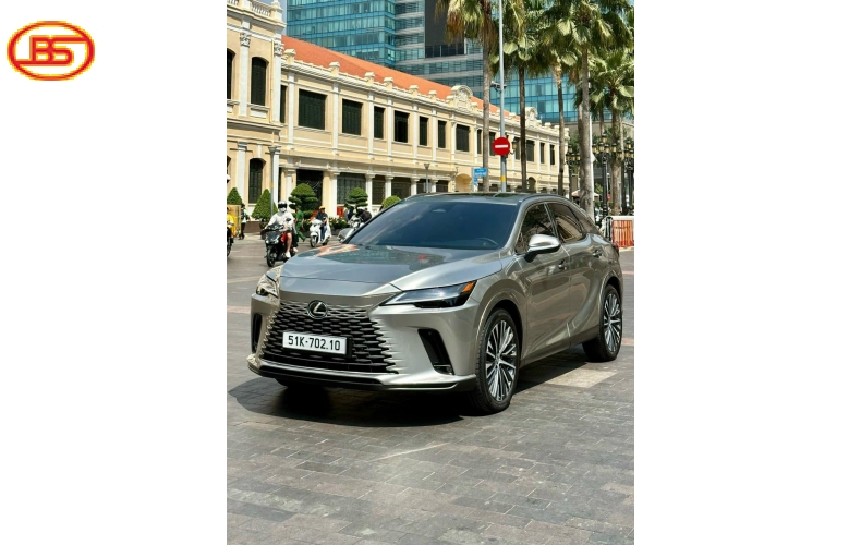 RX 350 Premium ( sản xuất 2023 ) siêu lướt 9 ngàn km, mới 99%
