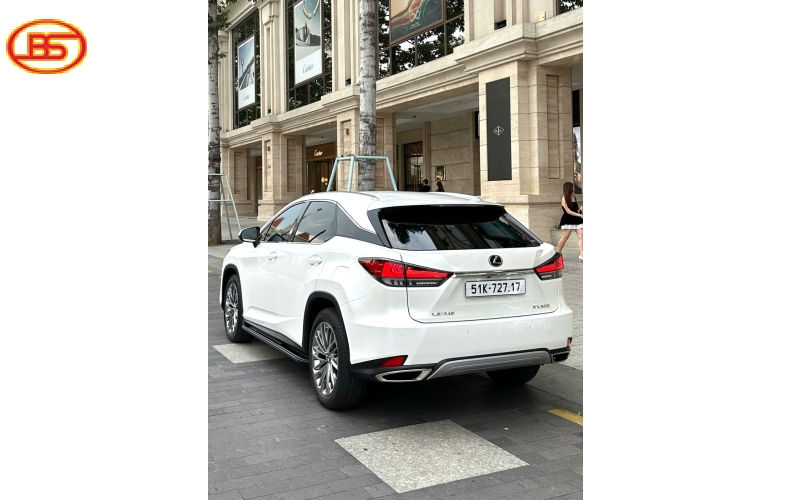 Siêu phẩm RX300 2021 lướt 42.000km