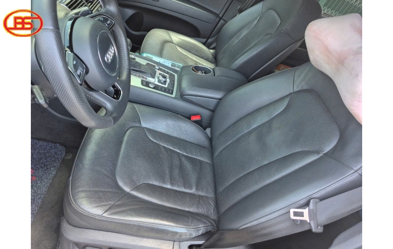 Audi Q7 2012 vừa cập bến