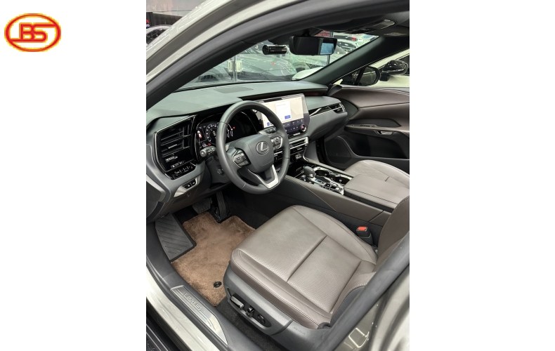 RX 350 Premium odo 23 ngàn km