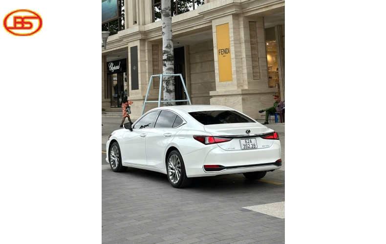Lexus ES250 2022 siêu lướt 5.000km như mới