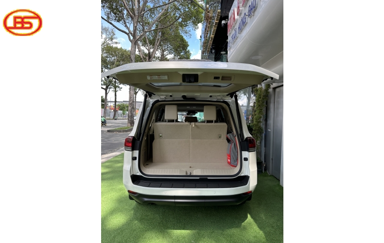 LANDCRUISER (LC 300) Xe đập thùng siêu chất